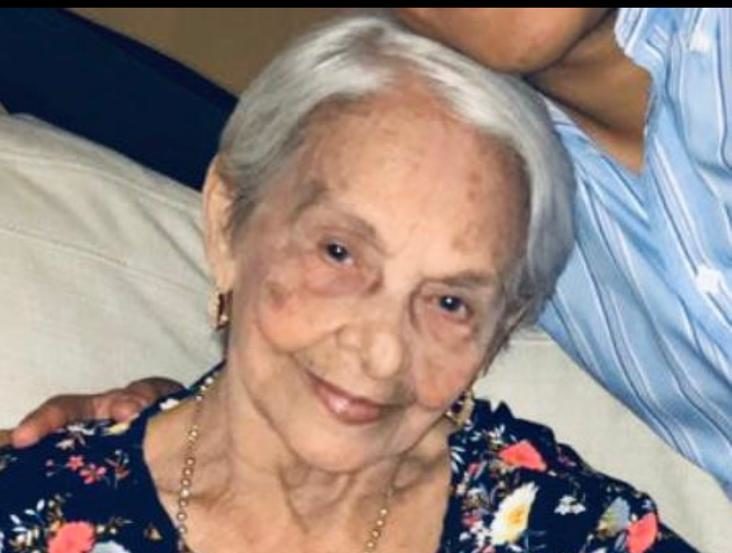 A la edad de 97 años falleció la docente villanuevera ‘Chia’ Ovalle, abuela del magistrado Jaime Luis Lacouture