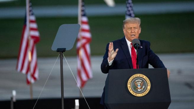 Vacuna estadounidense contra Covid-19 estará disponible en abril de 2021, según Trump