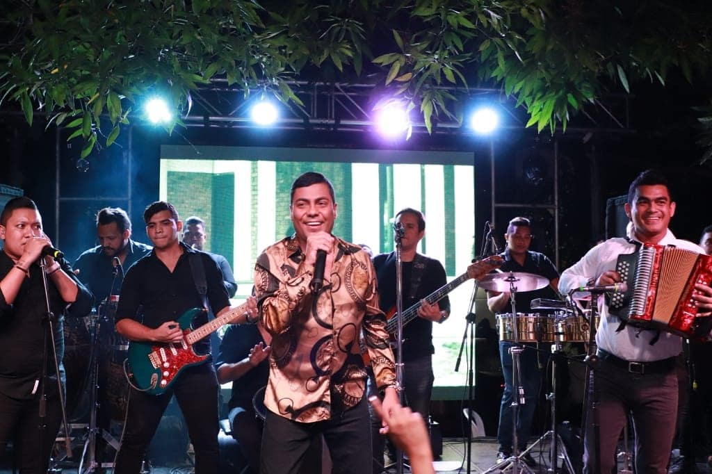 ‘Churo’ Díaz pospone lanzamiento de su nuevo álbum ‘A la carta’ por molestias de salud
