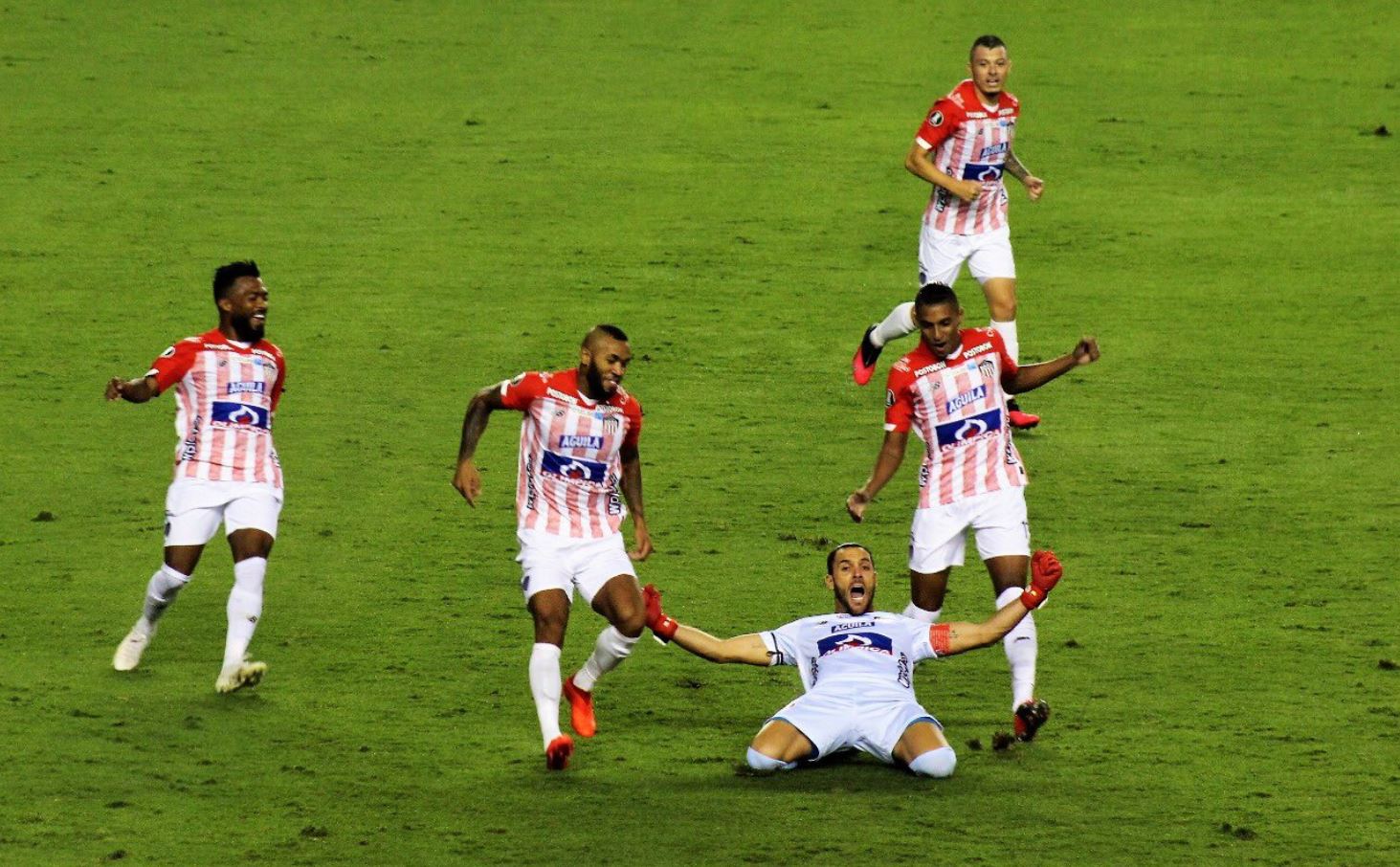 Junior por una victoria ante el mejor equipo de la Copa Libertadores