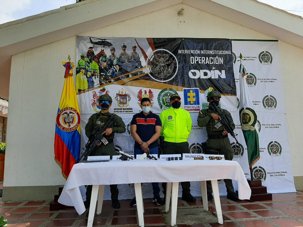 Juez envía a la cárcel a alias Cinco-Cinco