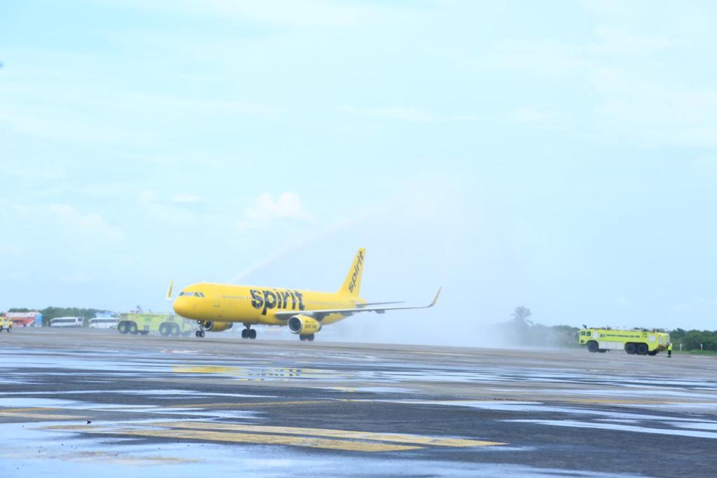 Llegó a Cartagena el primer vuelo comercial procedente de Estados Unidos tras reactivación