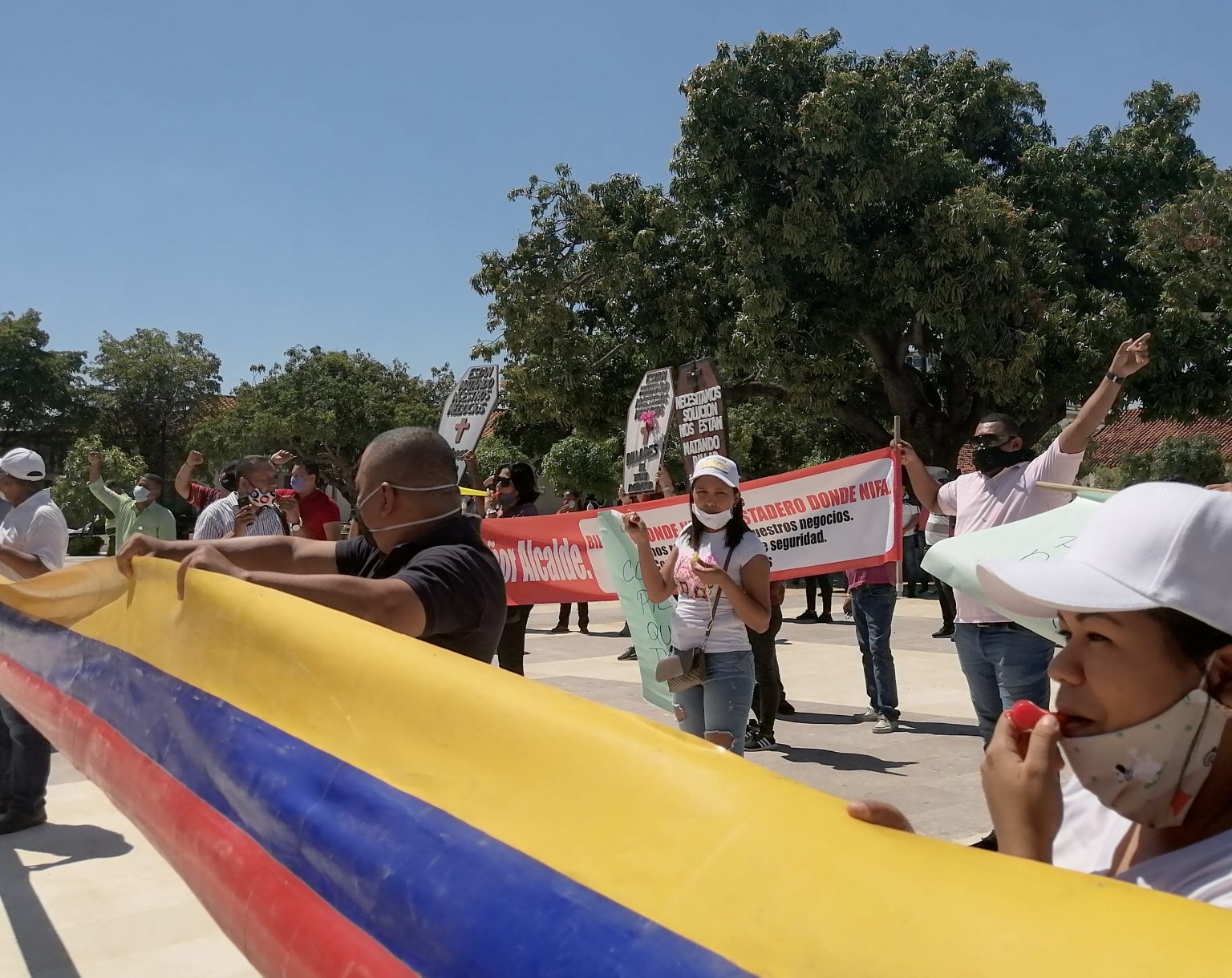 Comerciantes de licores y bares de Valledupar protestaron para exigir reapertura del sector