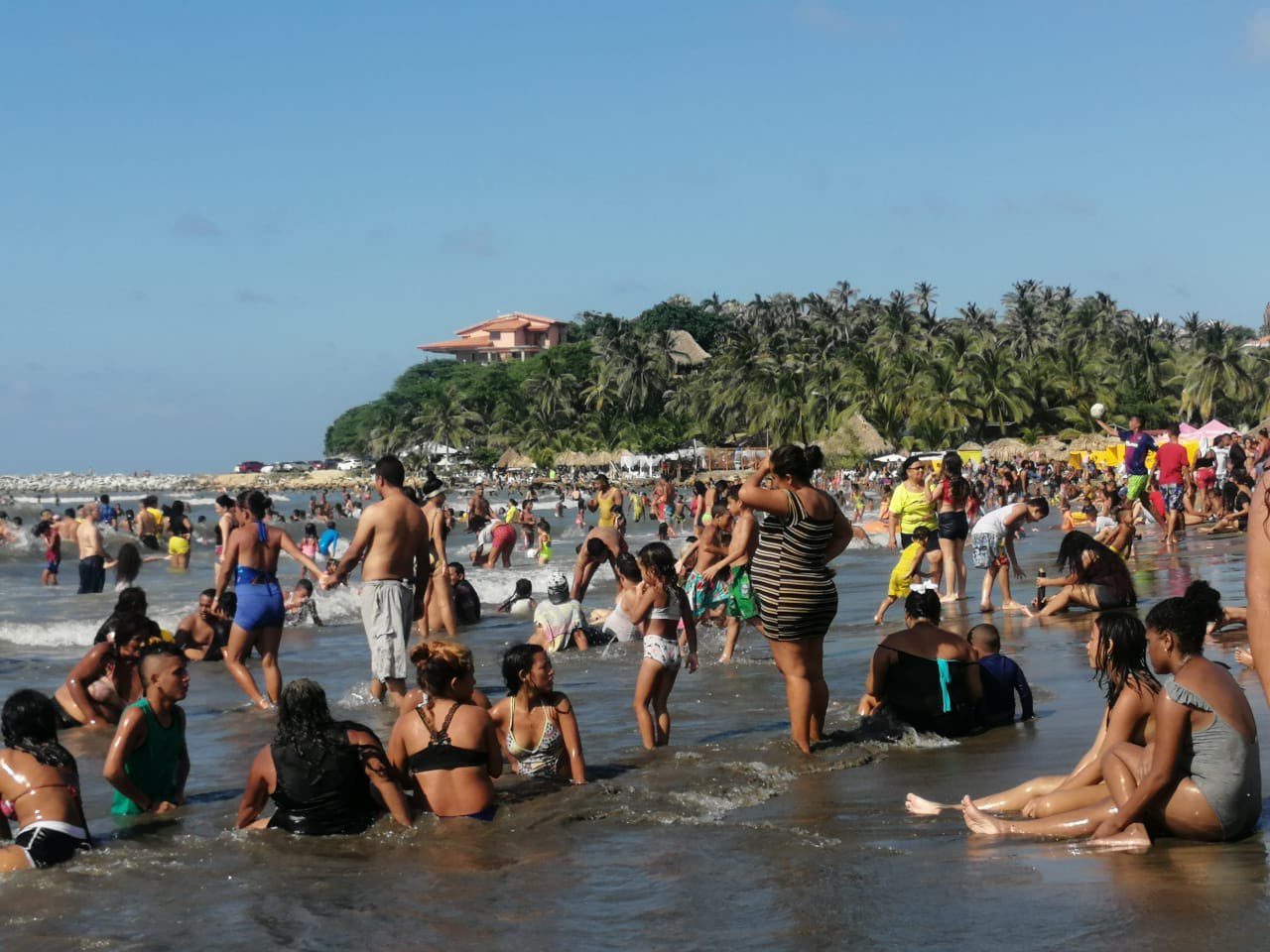 Policía de Barranquilla vigilará con drones aglomeraciones en playas del Atlántico