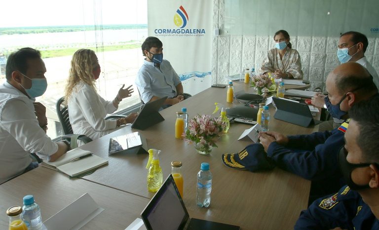 Gobierno reitera compromiso para la recuperación de la navegabilidad del río Magdalena