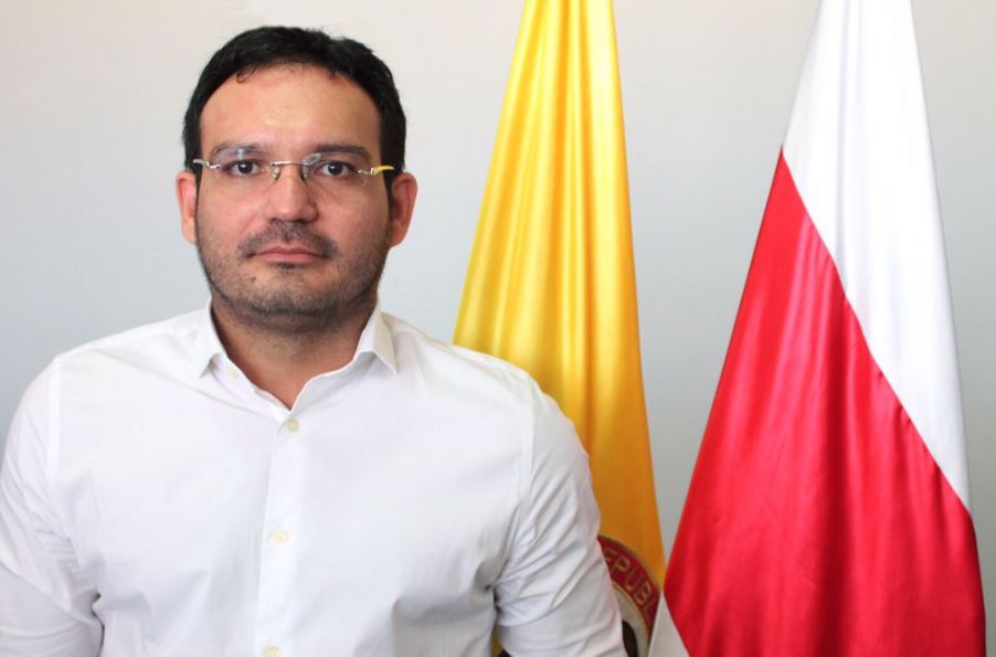 Pliego de cargos contra exsecretario de Educación del Atlántico por presuntas irregularidades en el PAE