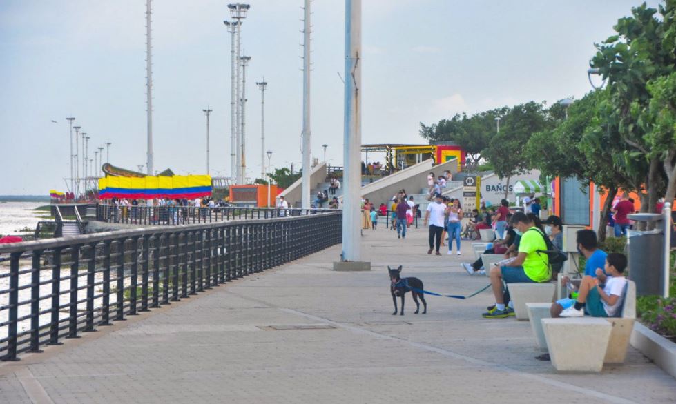 ¿Hay que pedir permiso para tomarse fotos en el Malecón del río en Barranquilla?