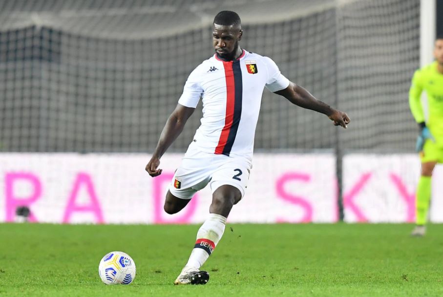 Defensa colombiano del Genoa, Cristian Zapata, tiene coronavirus