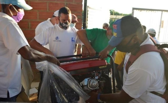 Pescadores artesanales de Bolívar reciben herramientas para mejorar su productividad
