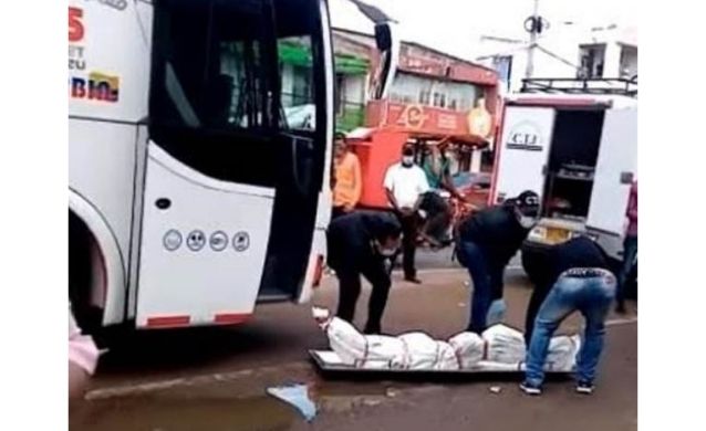 Investigan causas de la muerte de hombre que falleció al interior de bus interdepartamental