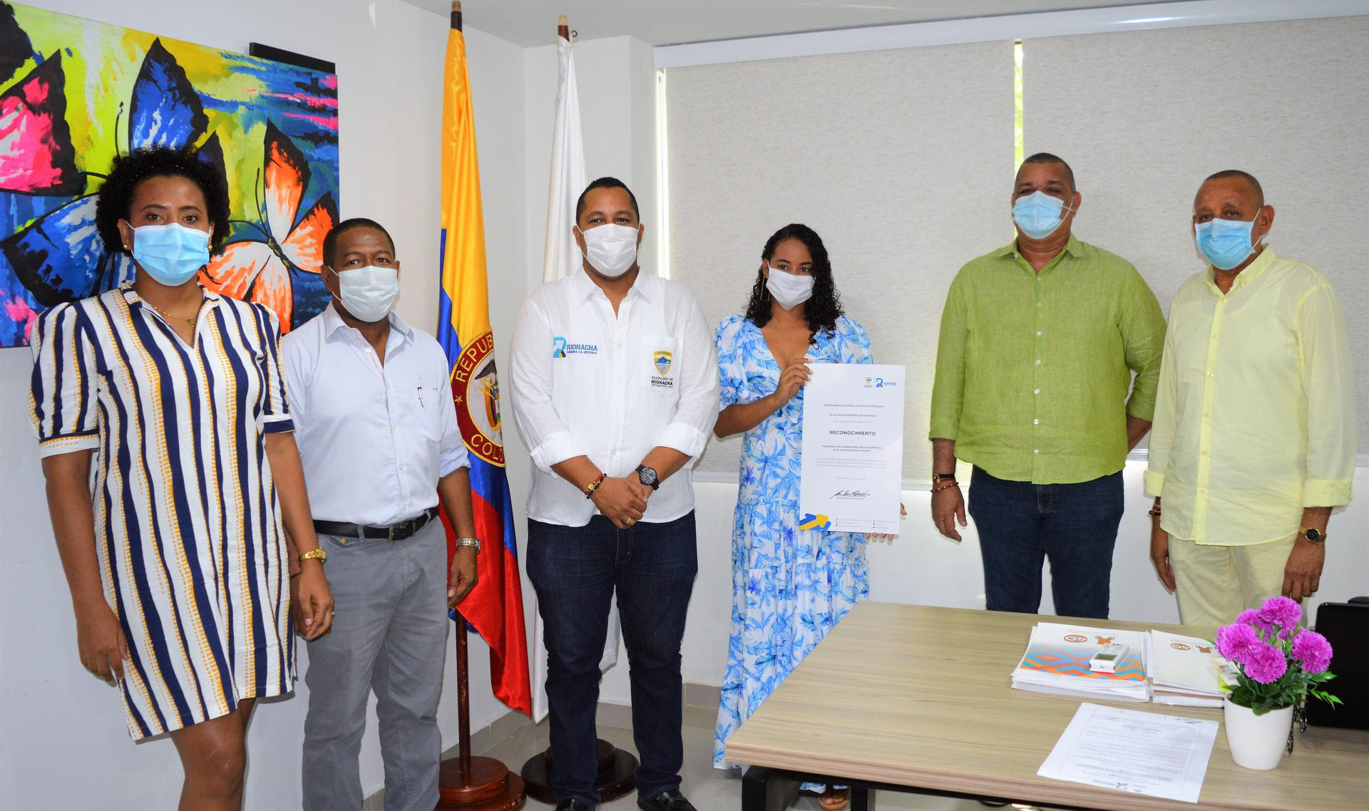 Programa de Administración de Empresas de Uniguajira recibe distinción de la Alcaldía de Riohacha