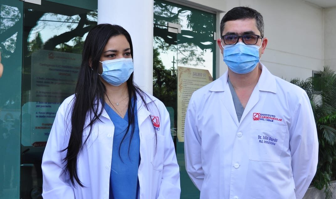 «Está respondiendo al tratamiento, pero continúa en condición delicada»: Médico intensivista de Jorge Oñate