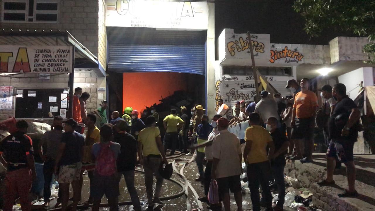 Incendio en Chatarrería Combita solo dejó daños materiales