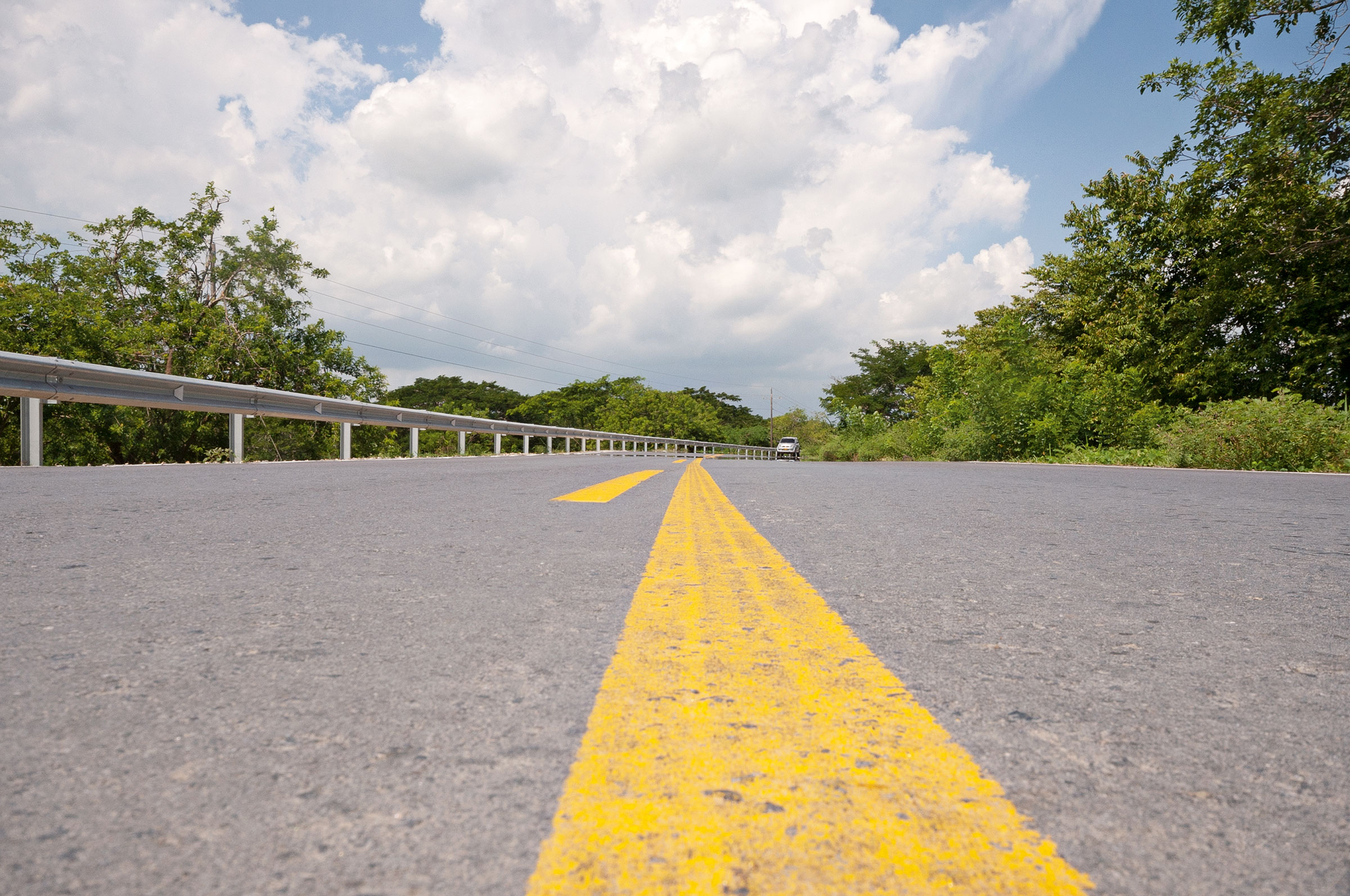 Mueren padre e hijo de 11 años luego de ser arrollados por una buseta en Fundación