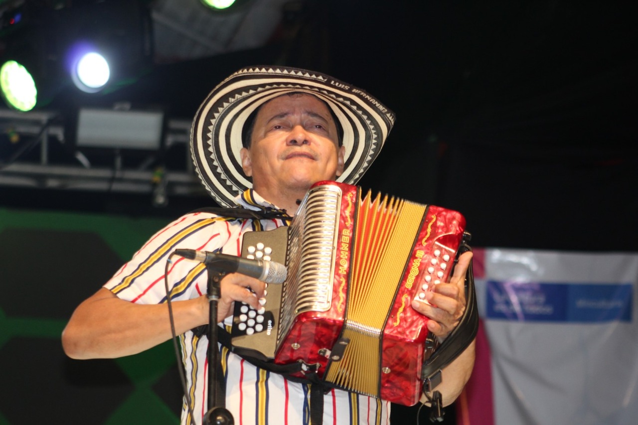 El rey Manuel Vega ya se prepara para volver a la sinfonía vallenata