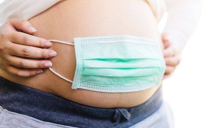 Según estudio, vacunas de Pfizer y Moderna son efectivas en mujeres embarazadas y lactantes