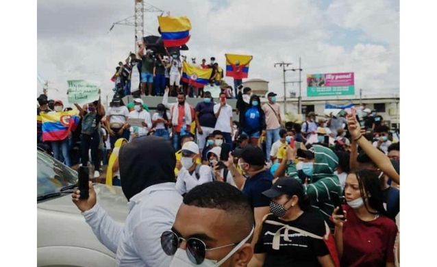 Paro Nacional: estudiantes realizan marcha pacífica en las calles de Riohacha