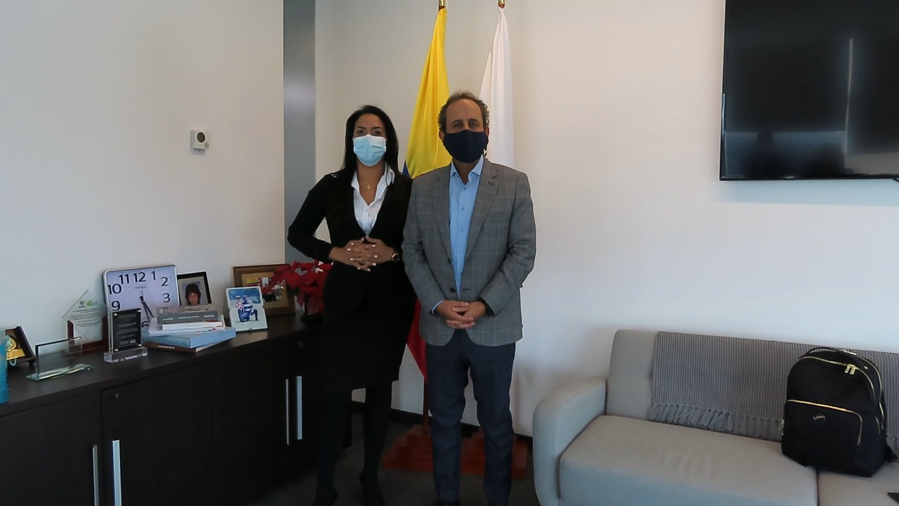 Gerente del hospital de Riohacha se reunió con el superintendente Nacional de Salud