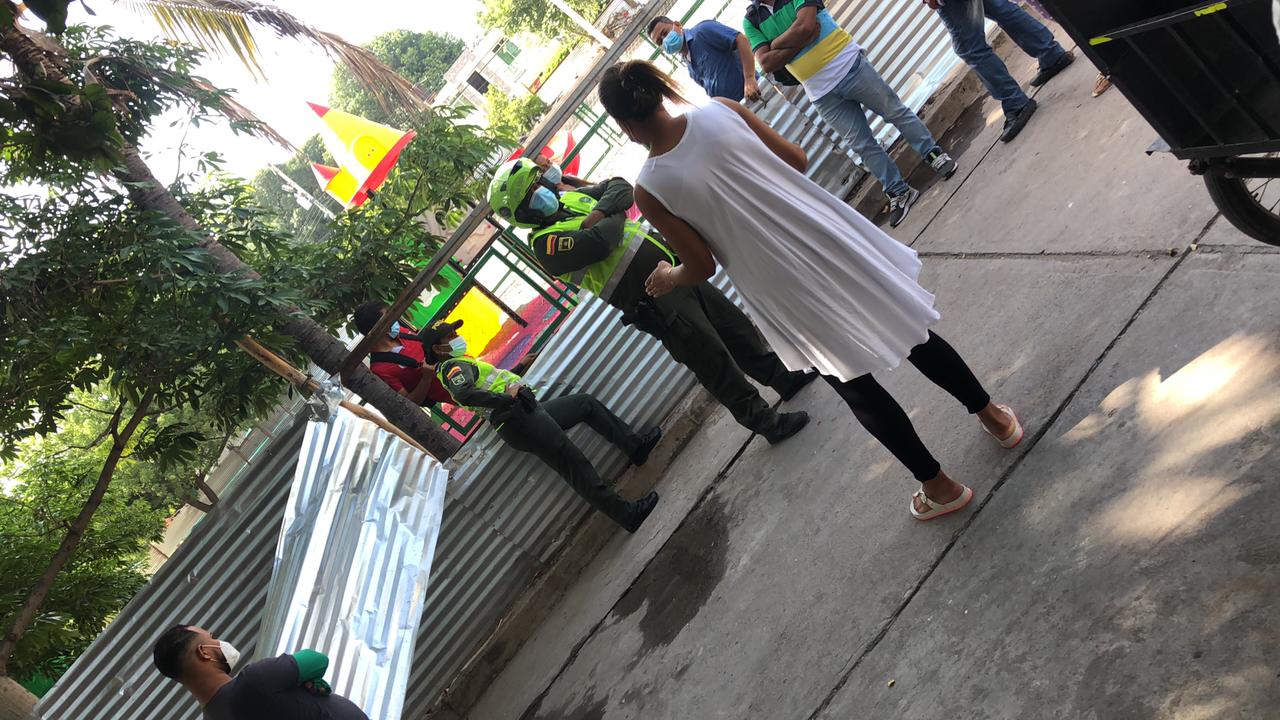 Protestan contra retraso en obras del parque José Elías de Hierro, en Urumita