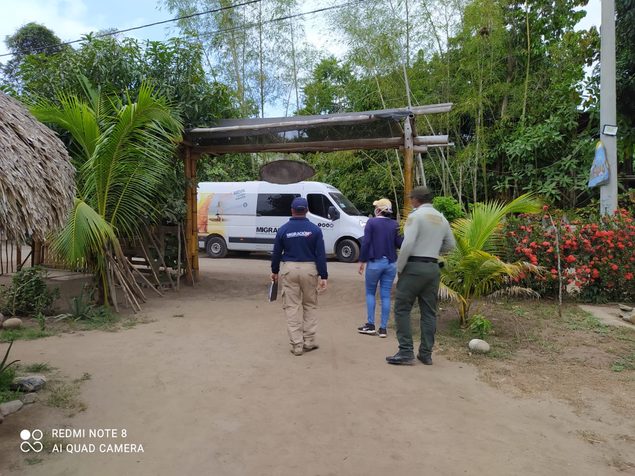 Migración Colombia deporta y sanciona a extranjeros en Palomino, por permanencia ilegal en el país