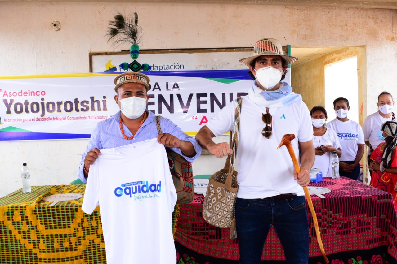 Presidente y Gerente General de Air-e visitaron comunidad indígena Yotojorotshi de Maicao