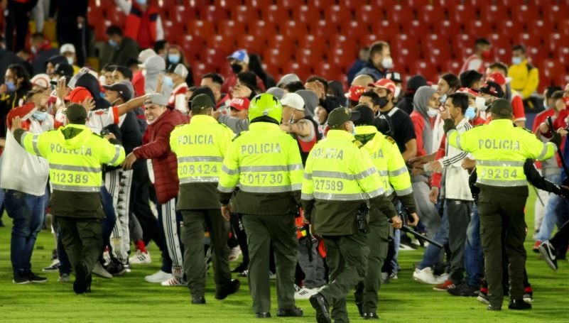 Procuraduría abrió indagación por disturbios presentados durante el partido Santa Fe y Nacional