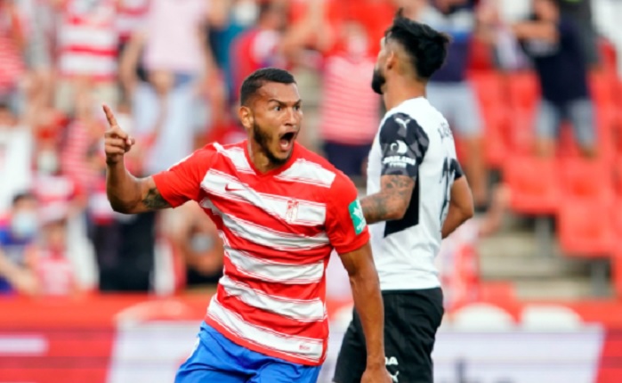 Con asistencia de Bacca, Luis Javier Suárez anota para el Granada en inicio de la Liga de España