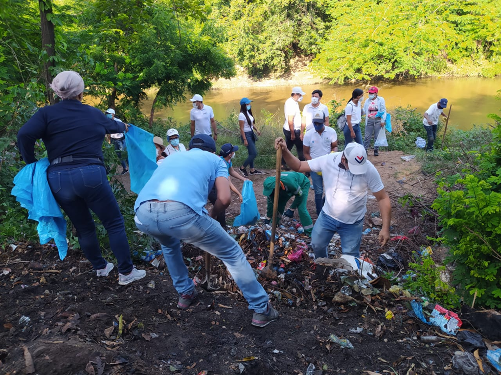 Inician jornadas de recolección de residuos sólidos y reforestación en el río Cesar