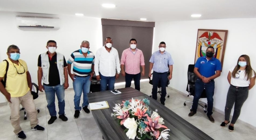 Transportadores anuncian que se van a paro en Fonseca