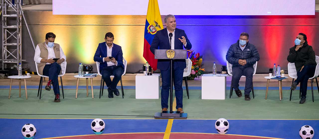 Duque anuncia proyecto de ley para garantizar insumos agropecuarios a pequeños productores