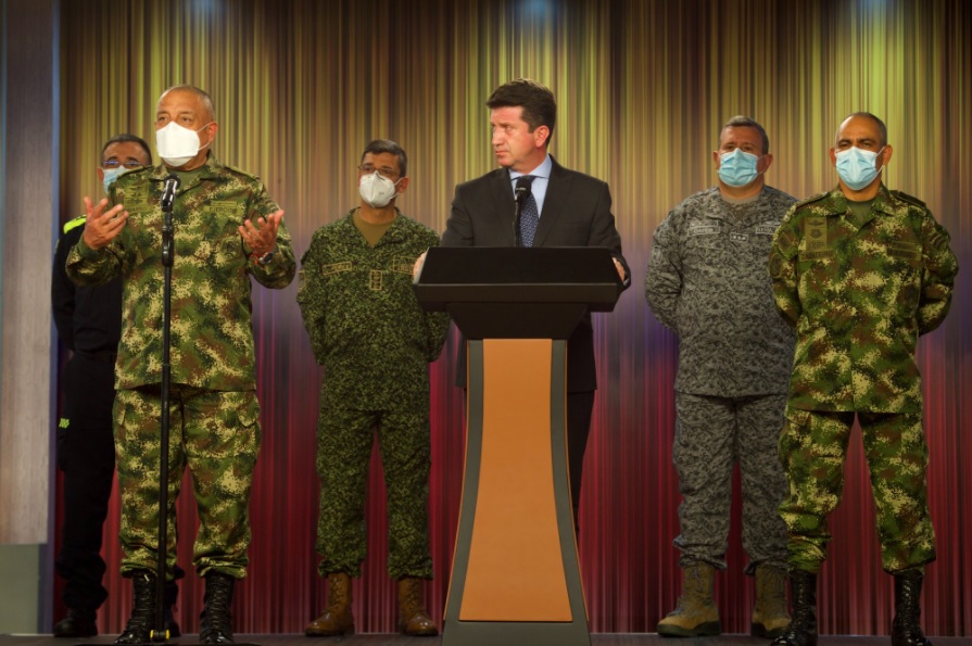 Bombardeo de la Fuerza Aérea deja 10 presuntos guerrilleros muertos en Guainía