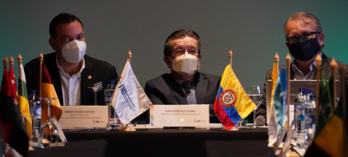 Aplicación de tercera dosis a población en general sería el próximo año