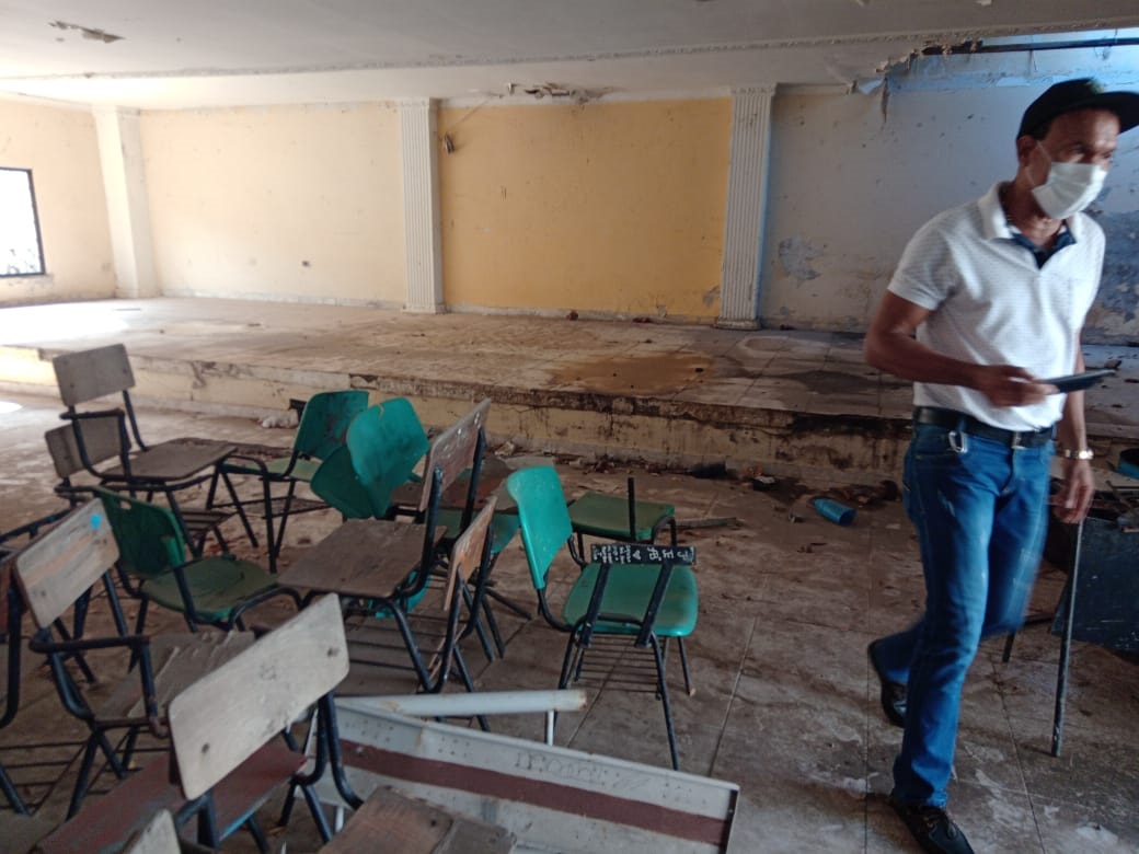 Docentes en Hatonuevo se niegan a clases presenciales por falta de condiciones laborales y de salud