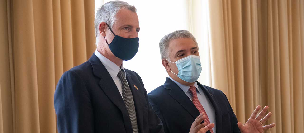 Reino Unido anuncia 300 millones de libras a Colombia para apoyar proyectos de reforestación de la Amazonía