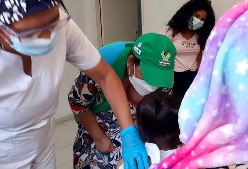 Niños y niñas bajo protección del Icbf en La Guajira fueron vacunados contra el Covid-19