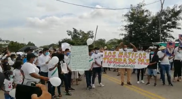 Habitantes de Los Haticos exigen justicia por muerte de la familia Cujia Rodríguez