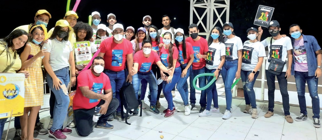 En El Molino, aspirantes al Consejo de Juventudes cerraron campaña electoral con una caminata