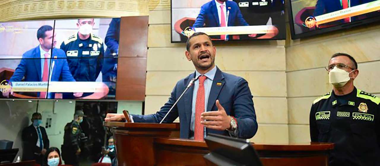 En último debate, Congreso aprobó el proyecto de ley que busca la profesionalización de los policías