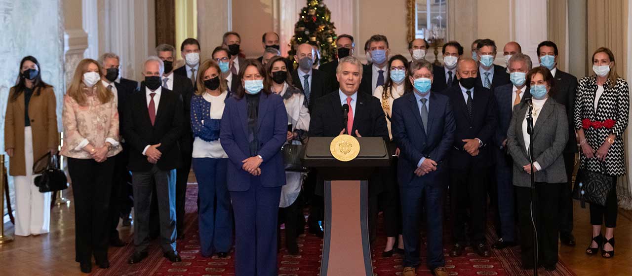 Empresarios ofrecen respaldo a propuesta de Duque de aumentar a un millón el salario mínimo