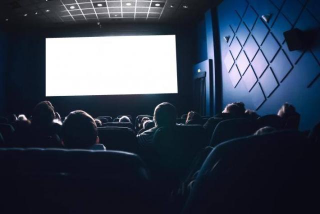 Gobierno emite decreto para incentivar reactivación de salas de cine