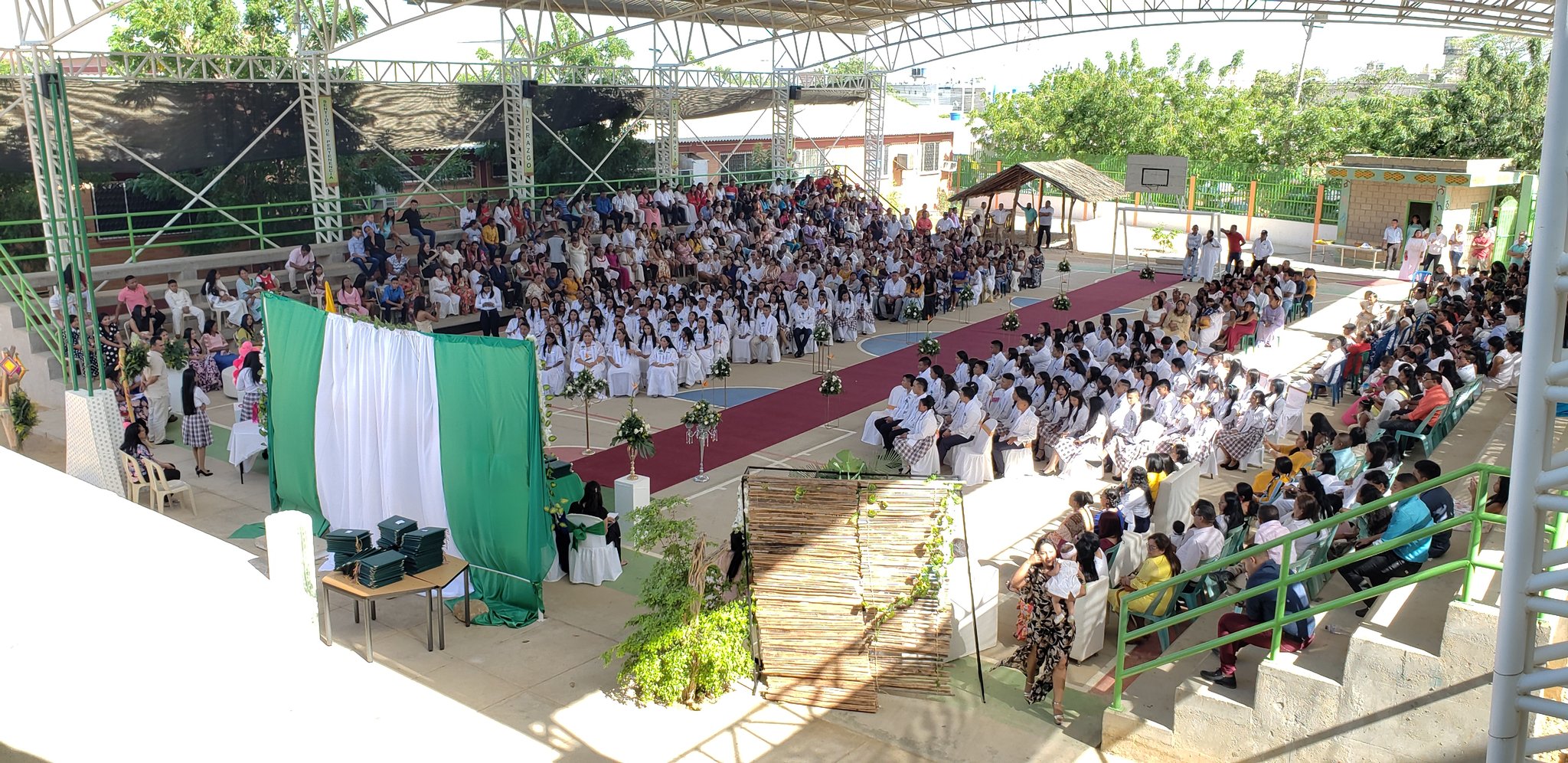 Escuela Normal Superior Indígena de Uribia y docente Nefer Blanchar Solano, galardonados en la ‘Noche de los Mejores 2021’