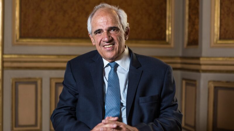 Expresidente Ernesto Samper fue sometido de urgencias a cirugía de marcapasos