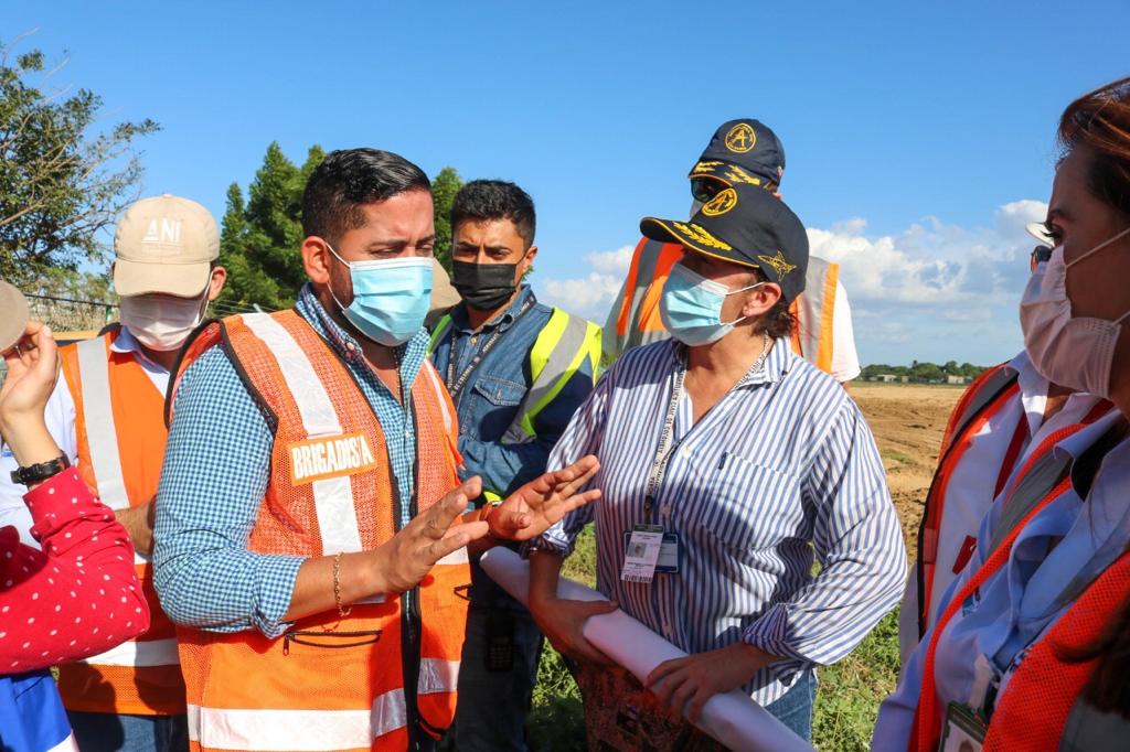 Ponen en marcha plan de choque para atender problemas socioambientales cerca al aeropuerto de Riohacha