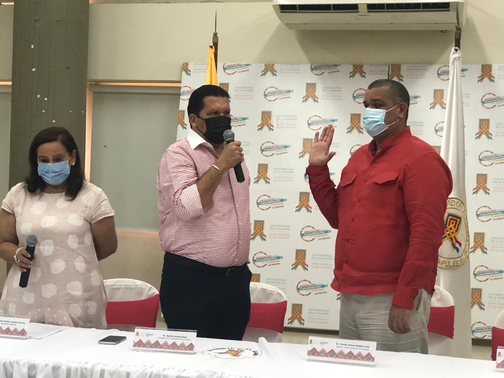 Carlos Robles Julio se posesiona como rector de Uniguajira, por cuarto periodo consecutivo