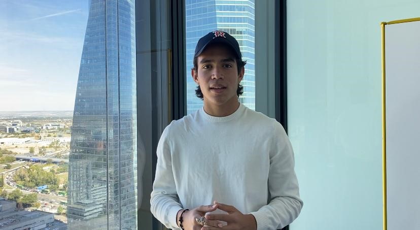 Joven de La Guajira realiza sus estudios universitarios en la IE University de España