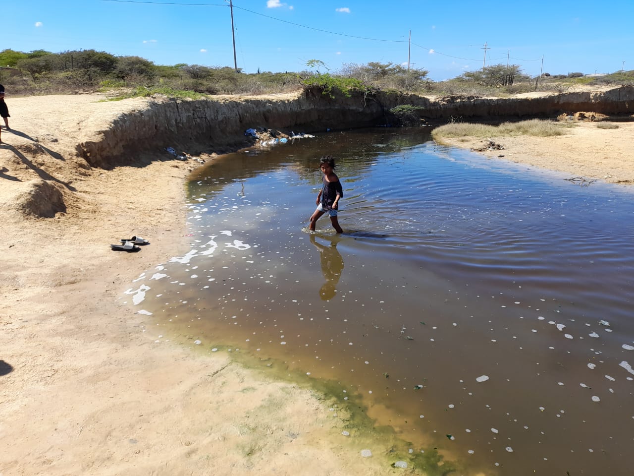 Denuncian vertimiento de aguas residuales en los alrededores del resguardo indígena Las Delicias