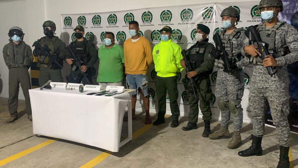 ‘Sonia’ y ‘Dinora’, presuntos miembros del ‘Clan del Golfo’ capturados en Sabanalarga