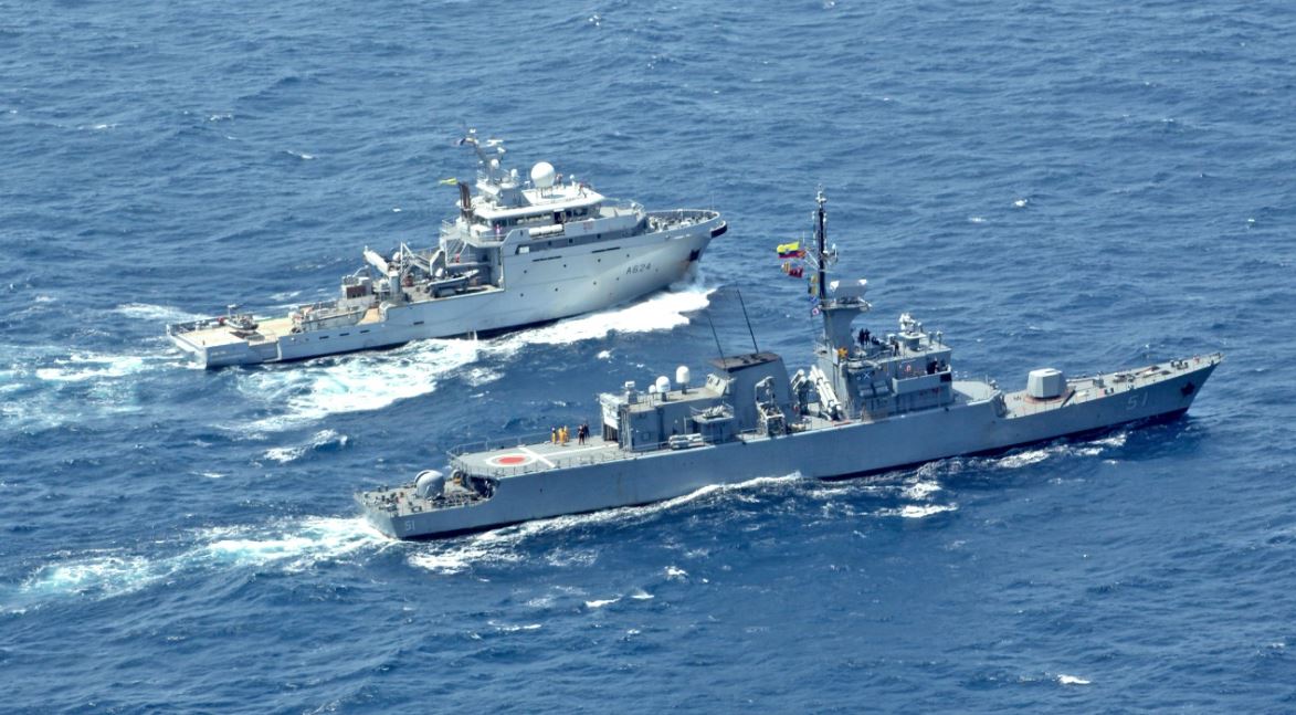 Armada realizó ejercicios conjuntos con Marina de Francia en el Caribe