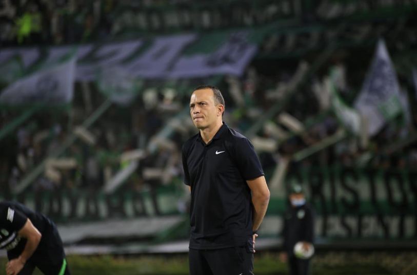 Atlético Nacional despide a su técnico, Alejandro Restrepo