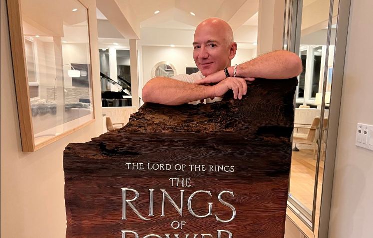 Jeff Bezos, uno de los hombres más ricos del mundo, está en Colombia